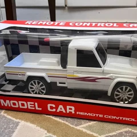 Model Remote Control Car RC 1.14 Scale Ages 3+