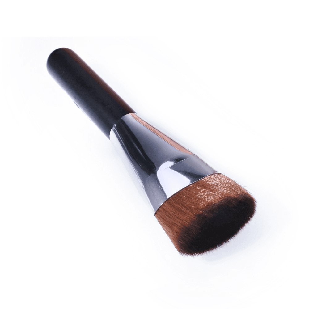 O.Two.O Foundation Brush