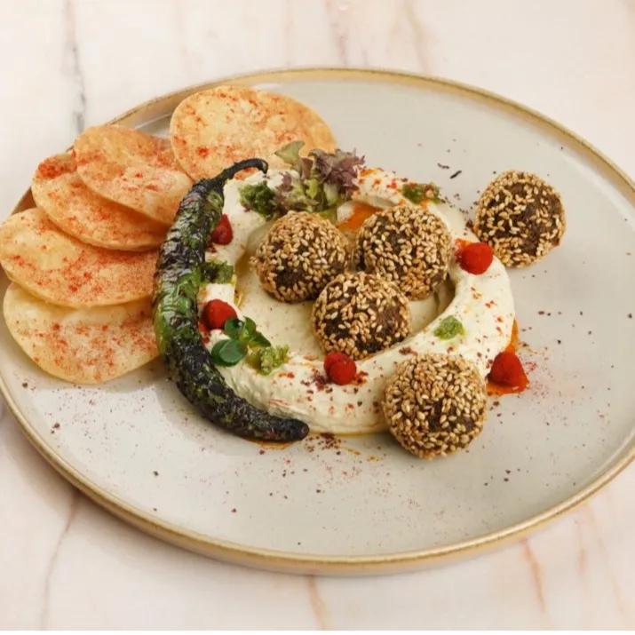 Hummus Falafel