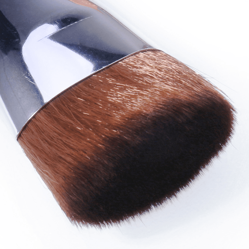 O.Two.O Foundation Brush